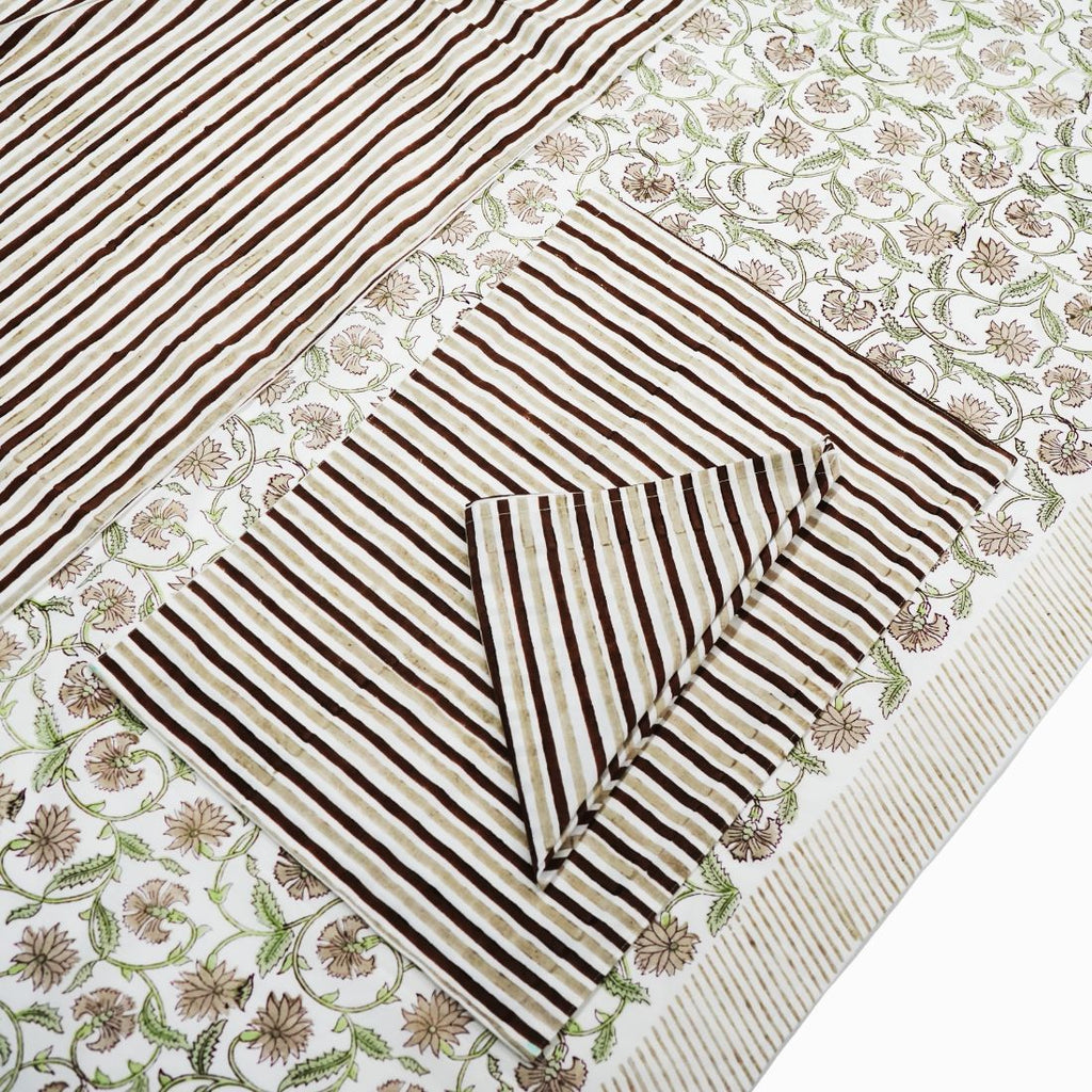 Walnut Grove Tablecover