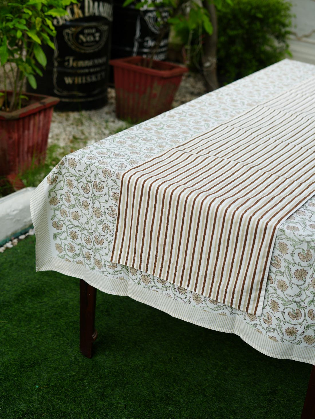 Walnut Grove Table Runner