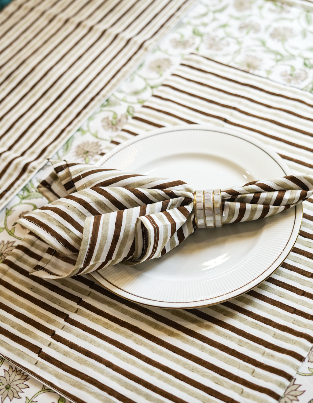 Walnut Grove Table Runner